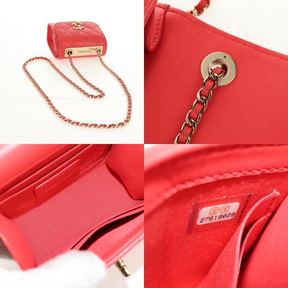 Chanel Matelasse Chain Shoulder Bag - Picture 4 of 8